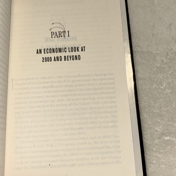 📚BOOK SALE 5 for $20📚 Crisis Control In The New Millennium Larry Burkett 1999 HC - Picture 3 of 11